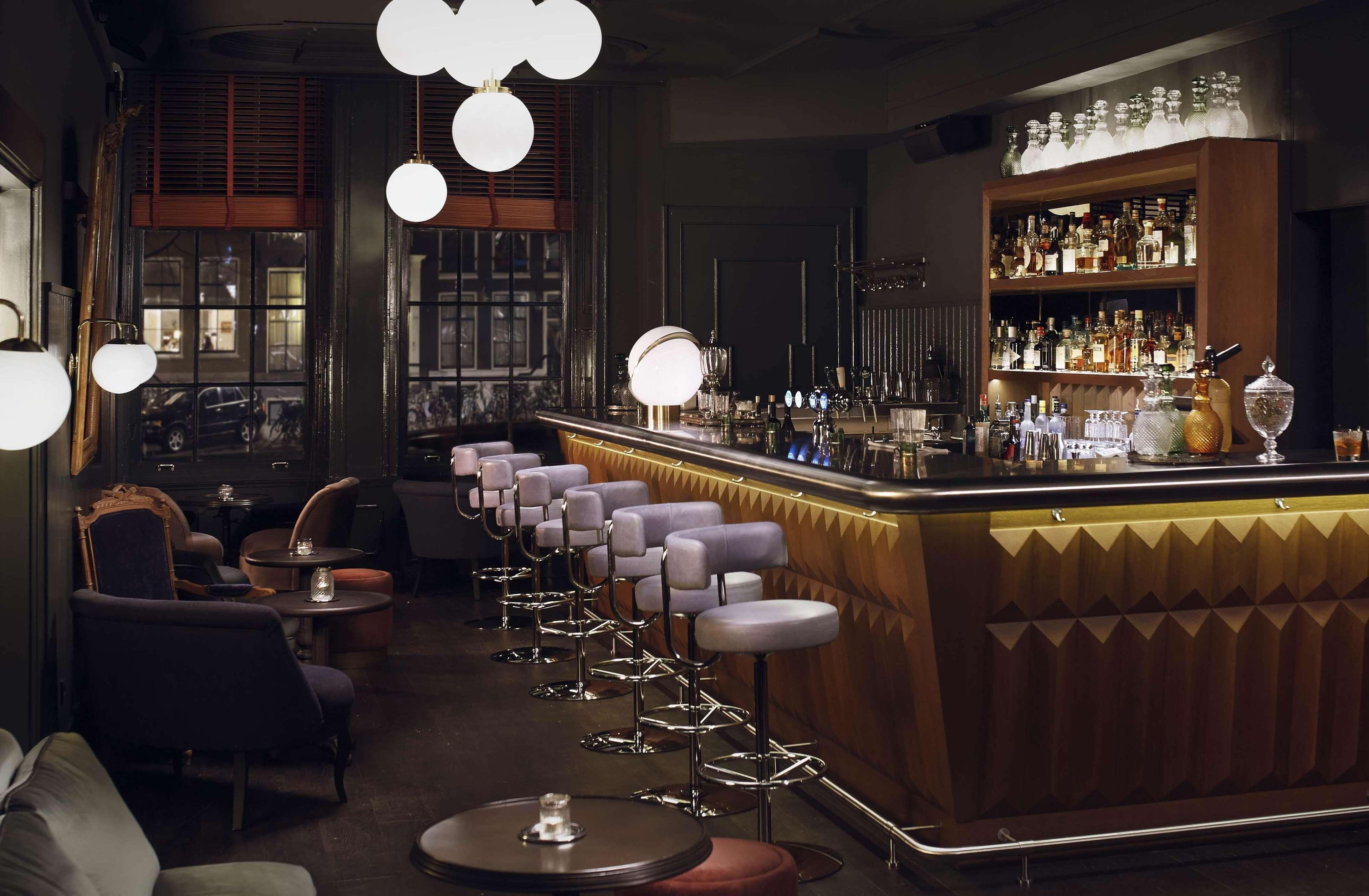 Pulitzer Amsterdam Hotel Ngoại thất bức ảnh The bar at the London Edition